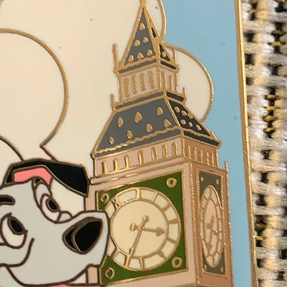 101 Dalmations London Pin LE 500 Disney auctions - Picture 11 of 11